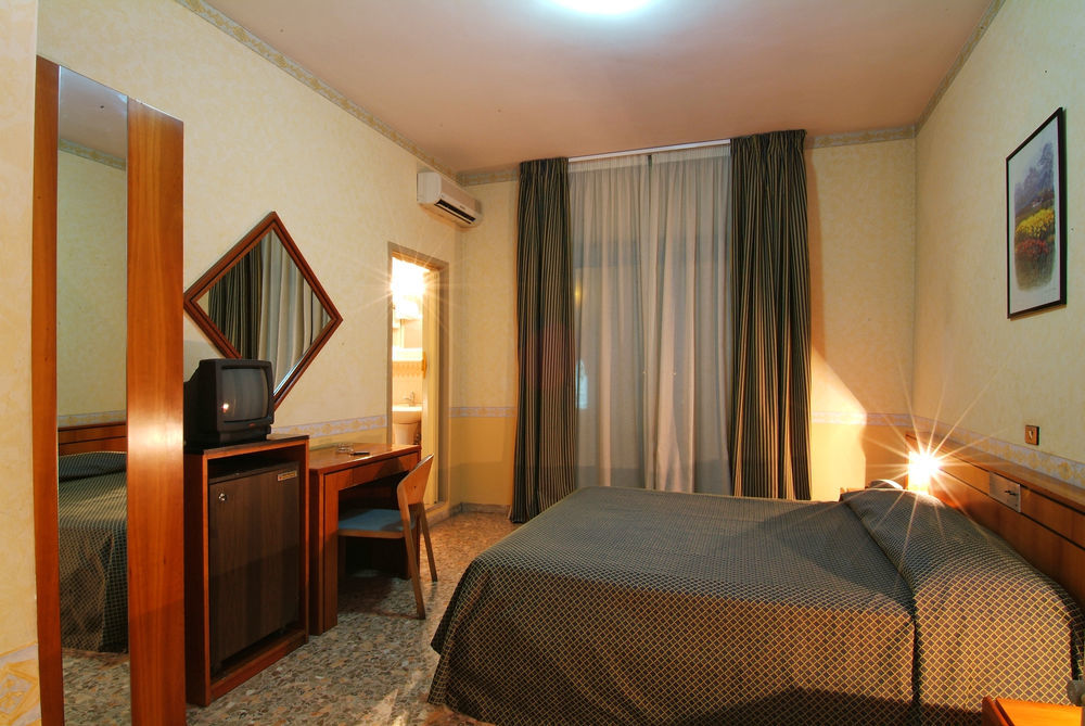 Hotel Ristorante La Campagnola Cassino Εξωτερικό φωτογραφία