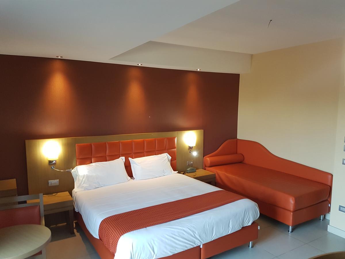 Hotel Ristorante La Campagnola Cassino Εξωτερικό φωτογραφία
