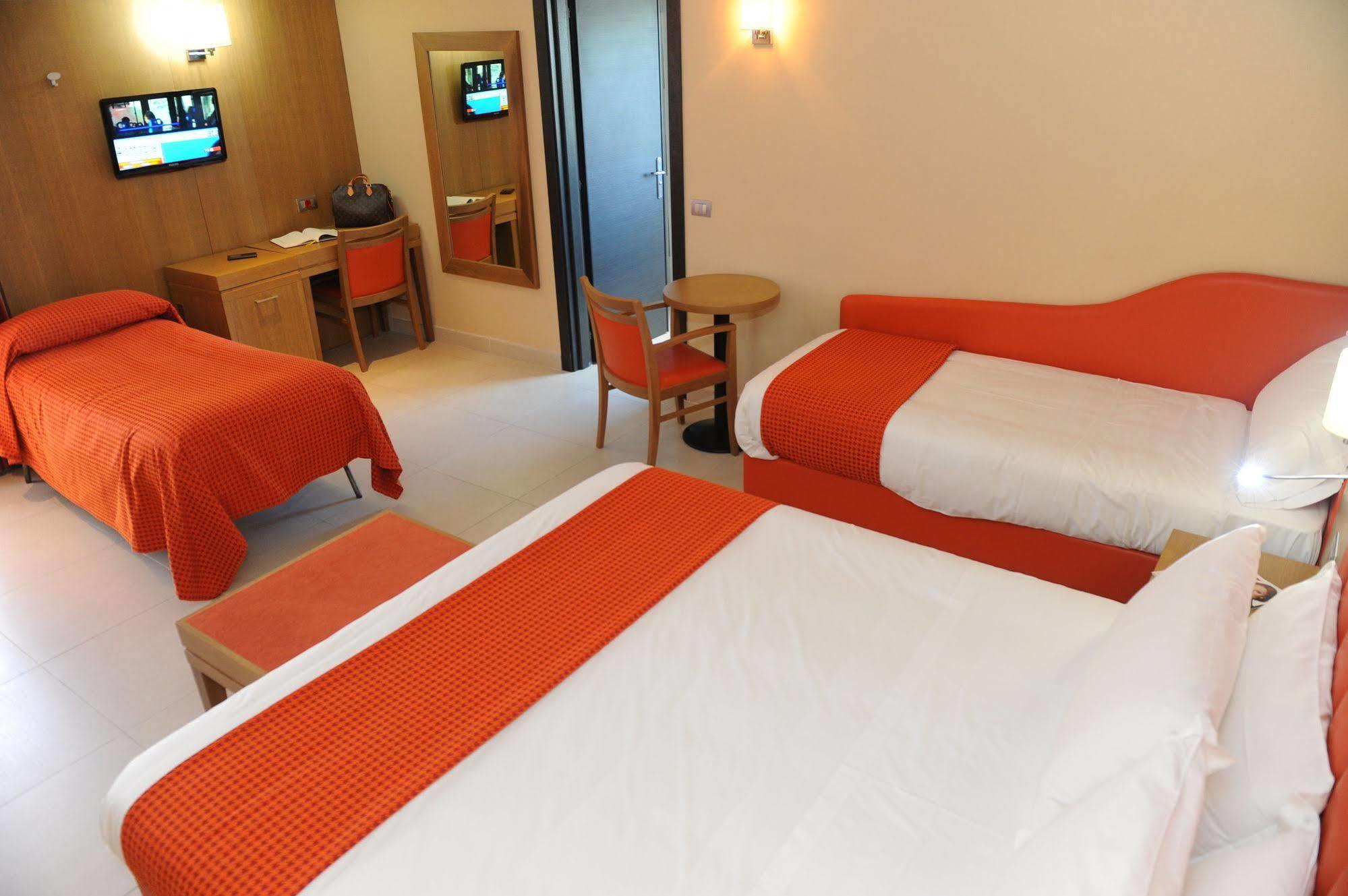 Hotel Ristorante La Campagnola Cassino Εξωτερικό φωτογραφία